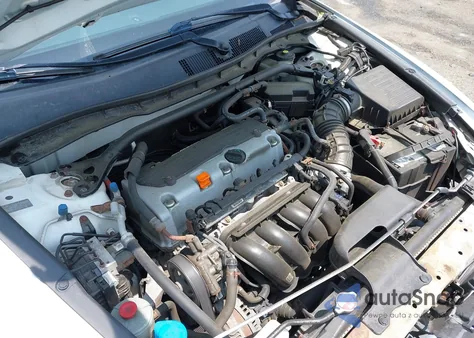 2010 Honda Accord 2.4 Ex-L из США, поврежденный, VIN 1HGCS1B84AA004372